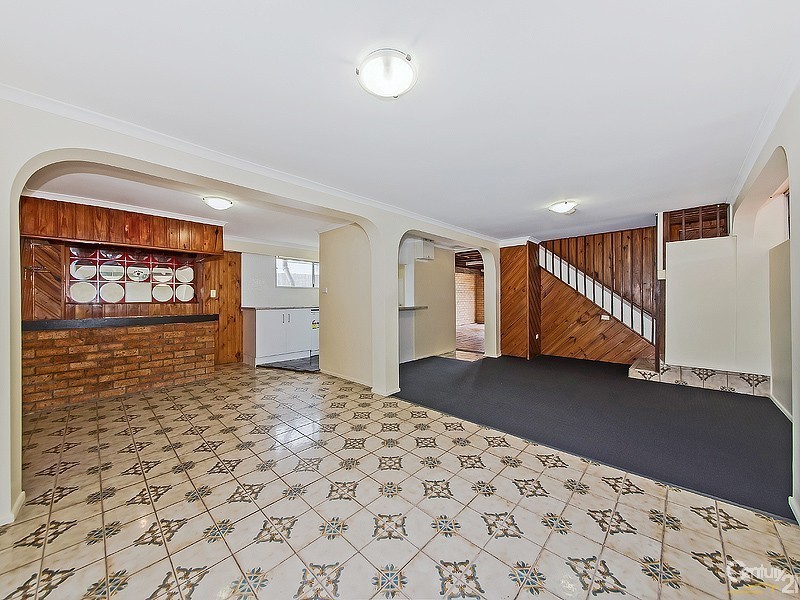 96 Sandy Camp Road, Wynnum West QLD 4178