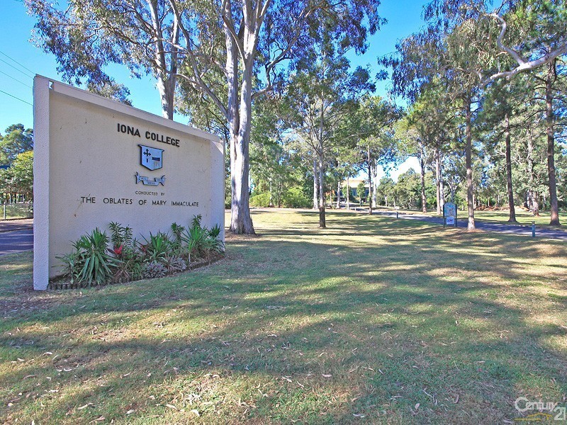 96 Sandy Camp Road, Wynnum West QLD 4178