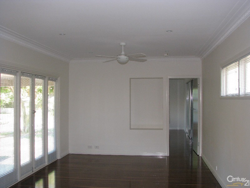 21 Duncan Street, Wynnum QLD 4178