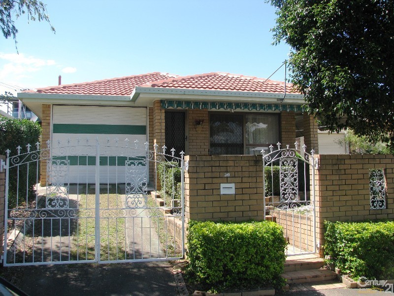 90 Pine Street, Wynnum QLD 4178
