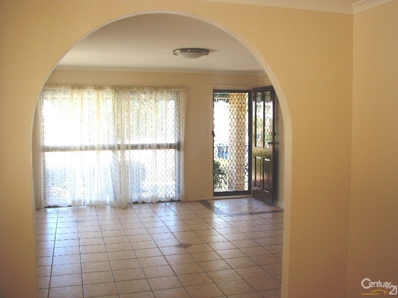 90 Pine Street, Wynnum QLD 4178