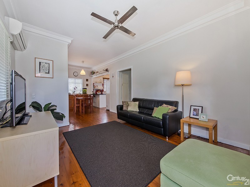180 Whites Road, Lota QLD 4179