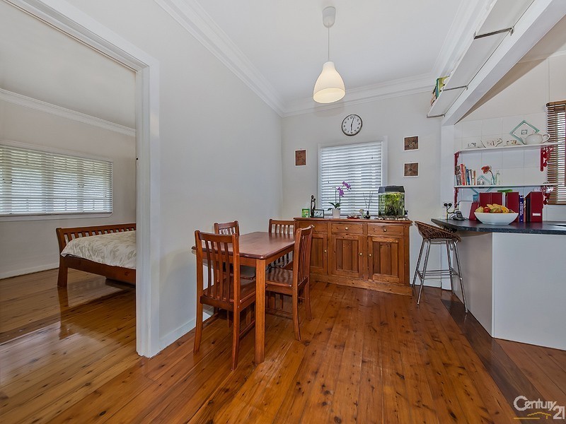 180 Whites Road, Lota QLD 4179