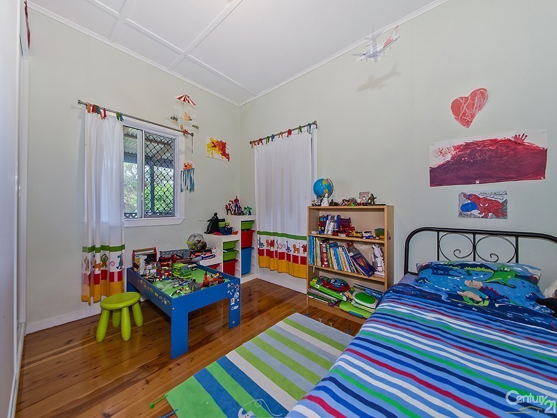 180 Whites Road, Lota QLD 4179