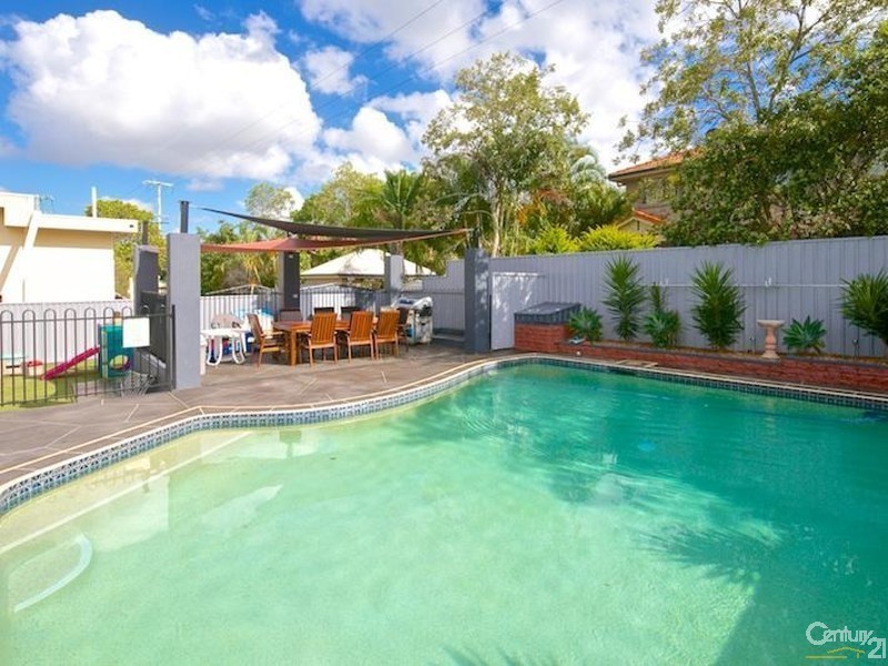 4 Ringara Street, Manly West QLD 4179