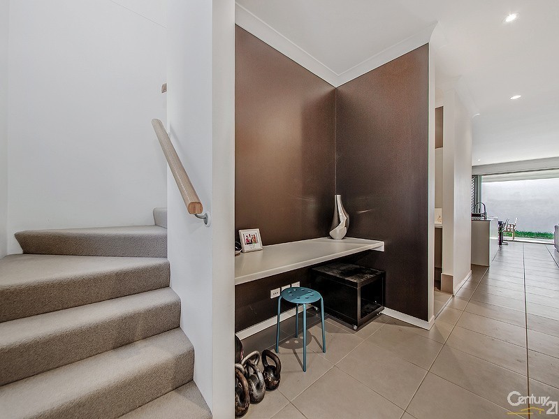 14 Lockyer Street, Wakerley QLD 4154