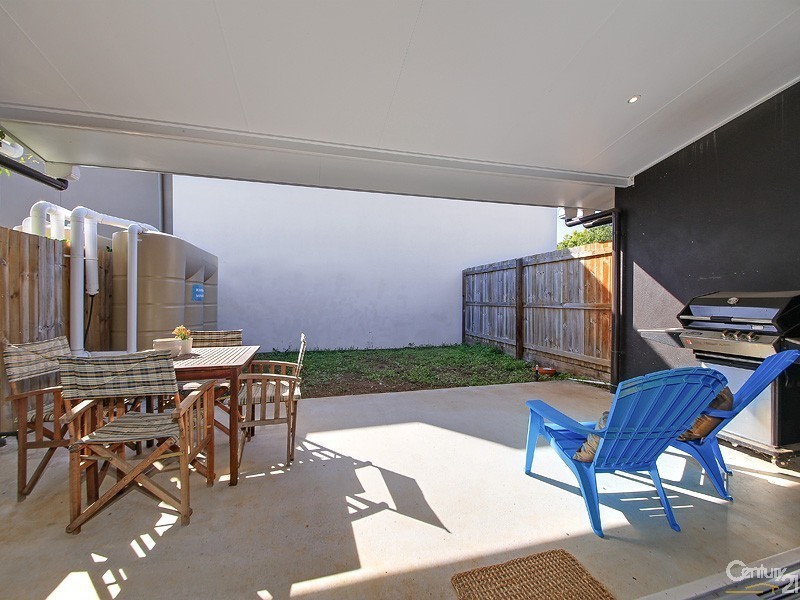 14 Lockyer Street, Wakerley QLD 4154