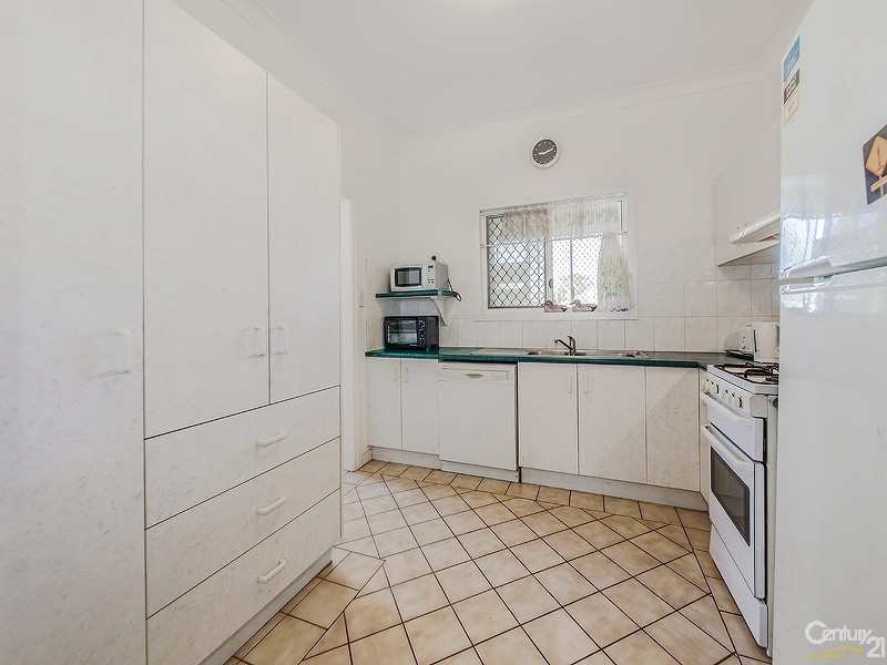 28 Allen Street, Wynnum QLD 4178