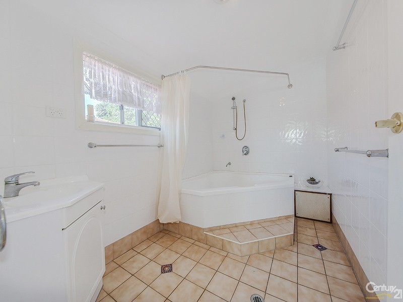 28 Allen Street, Wynnum QLD 4178
