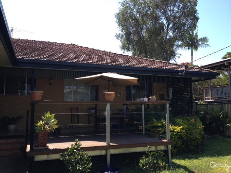69 Kamarin Street, Manly West QLD 4179