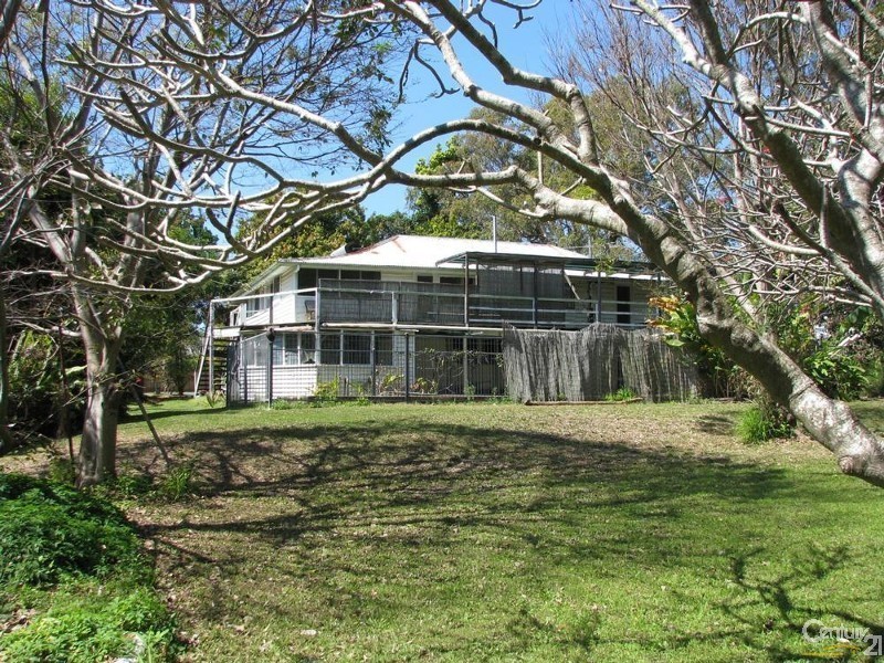 229 Whites Road, Lota QLD 4179