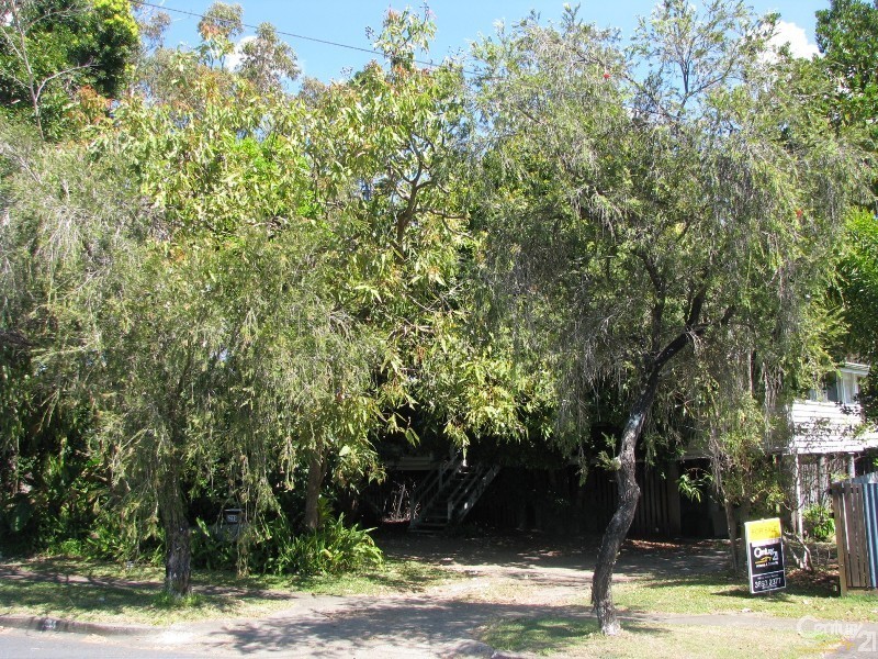 229 Whites Road, Lota QLD 4179