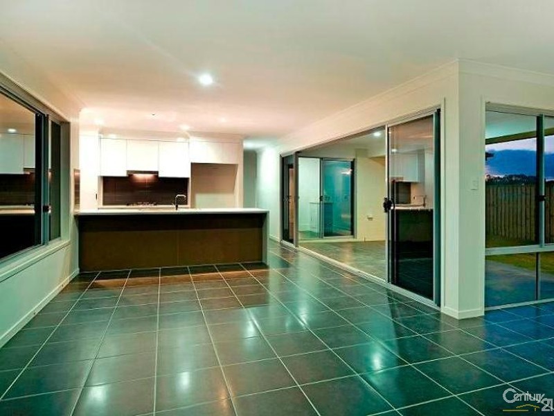 34 Alexander Street, Lota QLD 4179