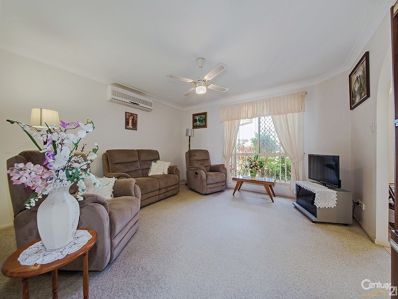 11 Jacaranda Street, Wynnum West QLD 4178