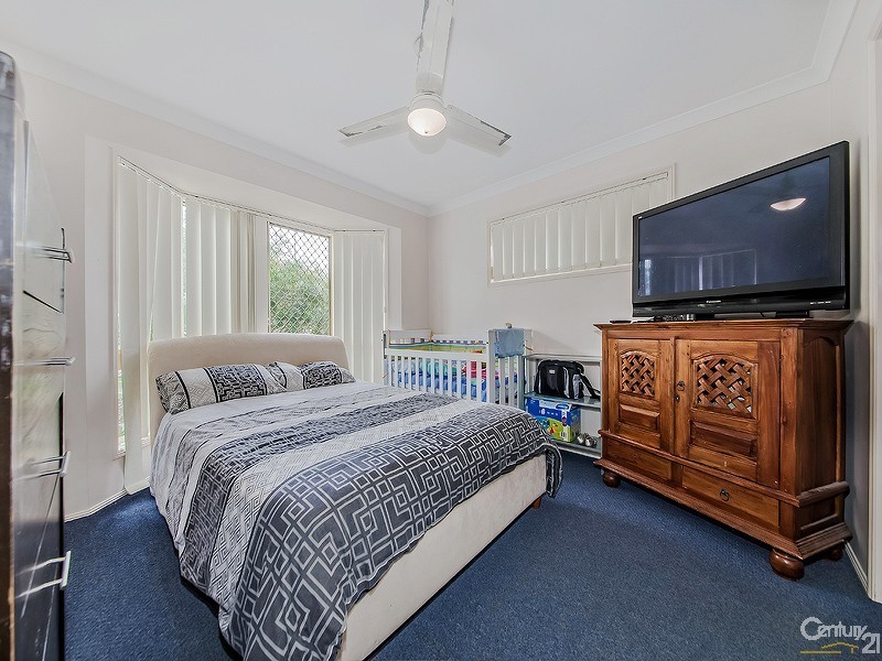 21 Macadamia Street, Wynnum West QLD 4178