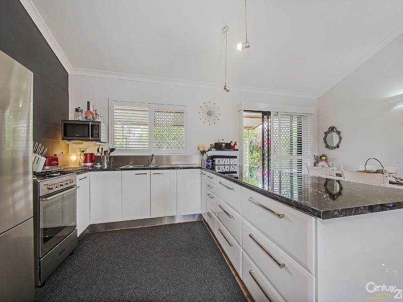 62 Cameron Parade, Wynnum QLD 4178