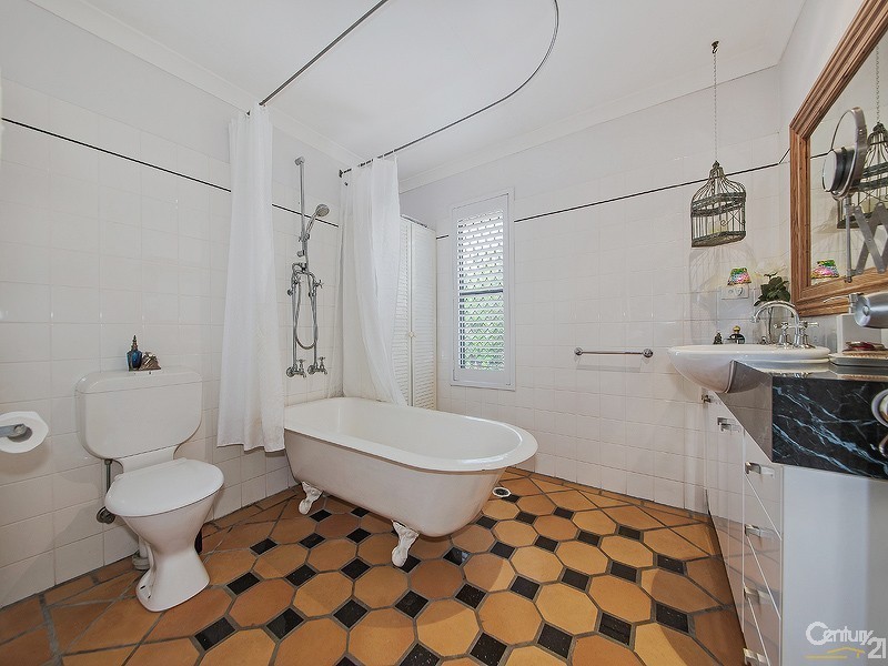 62 Cameron Parade, Wynnum QLD 4178