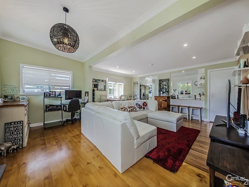 34 Bellevue Parade, Lota QLD 4179