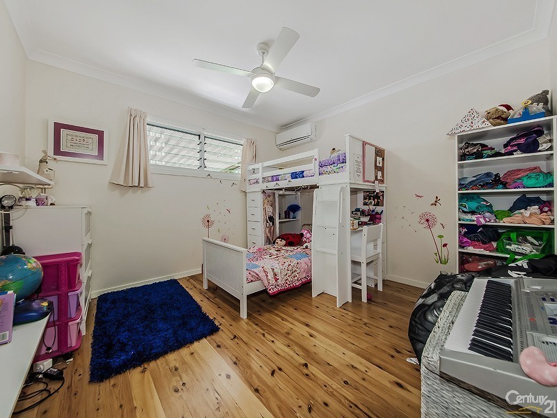 34 Bellevue Parade, Lota QLD 4179