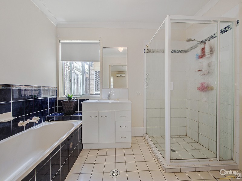 42 Macleay Crescent, Tingalpa QLD 4173