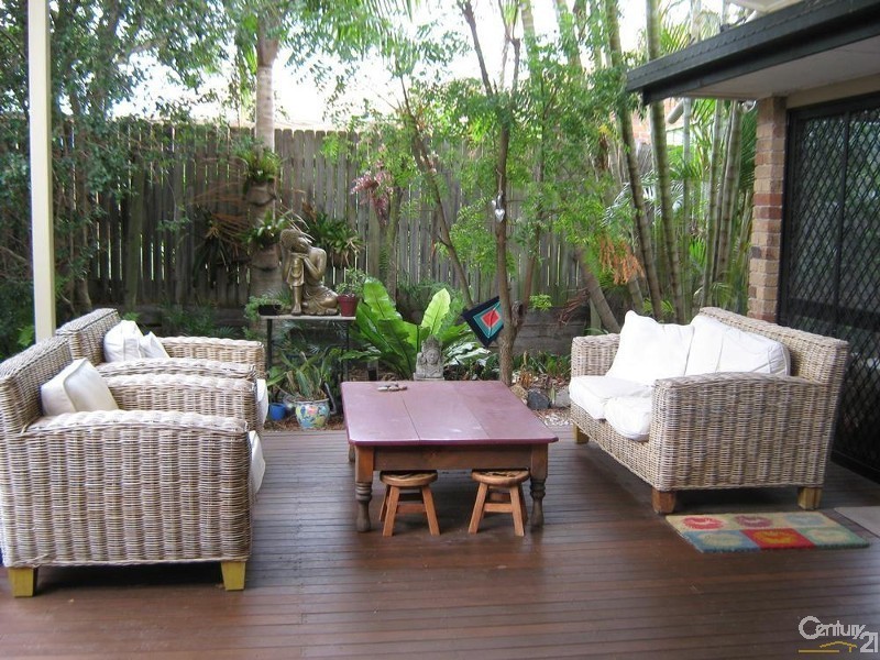 36 Scanlen Crescent, Wynnum West QLD 4178