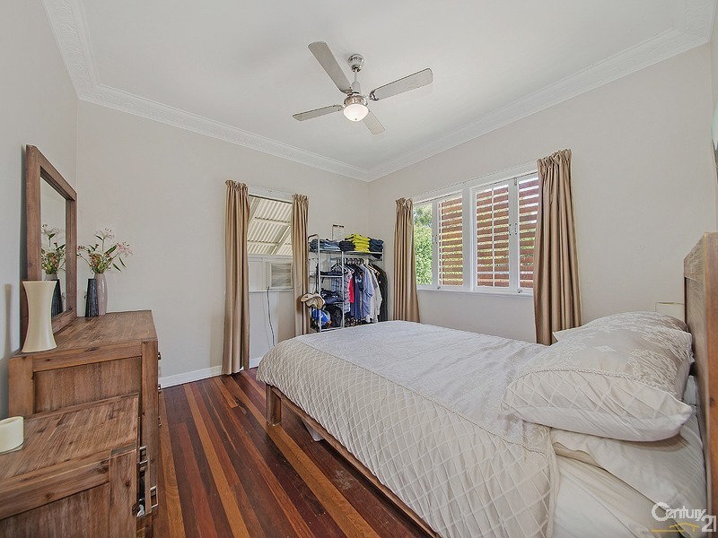 2 Bethania Street, Lota QLD 4179