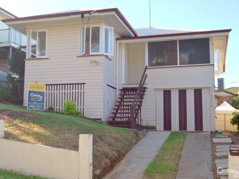 123 Cambridge Parade, Manly QLD 4179