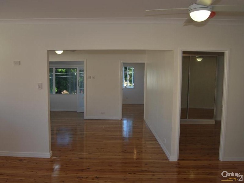 123 Cambridge Parade, Manly QLD 4179