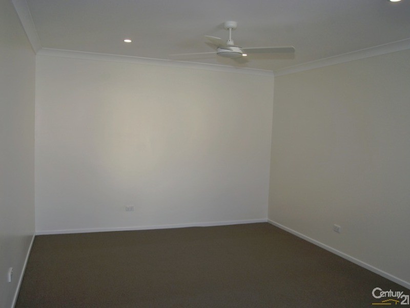 123 Cambridge Parade, Manly QLD 4179