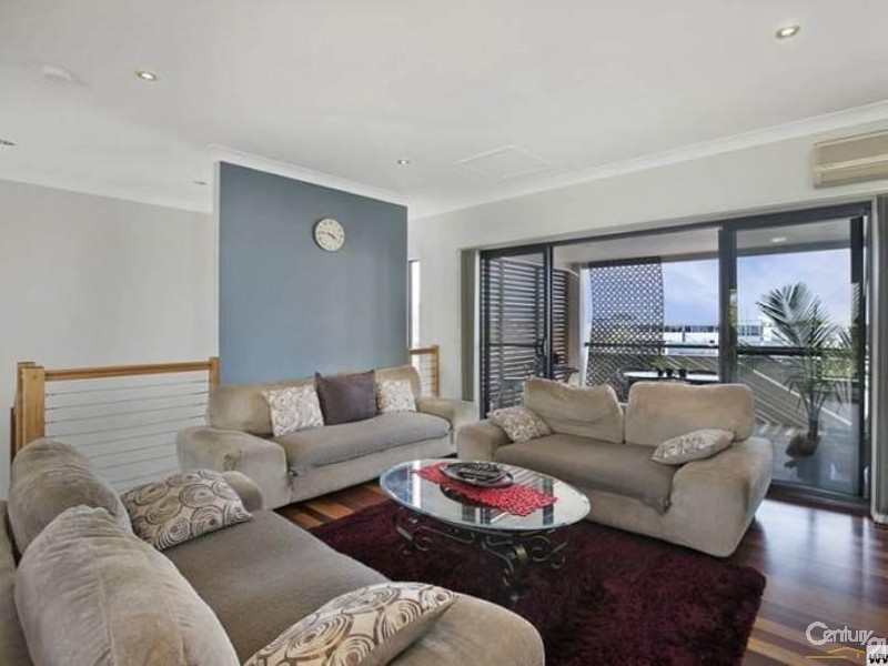 2 of 226 Stratton Terrace, Manly QLD 4179