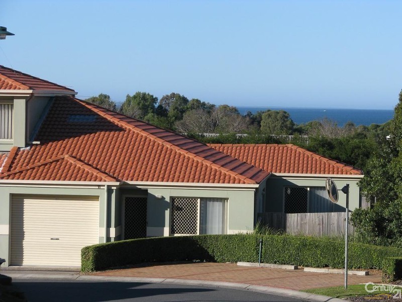 11 / 519 Tingal Road, Wynnum QLD 4178