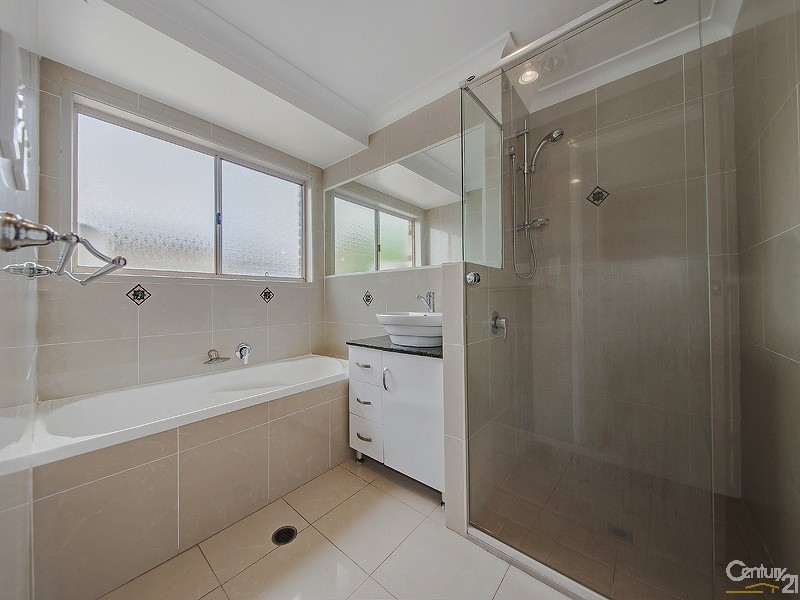 36 Scanlen Crescent, Wynnum West QLD 4178