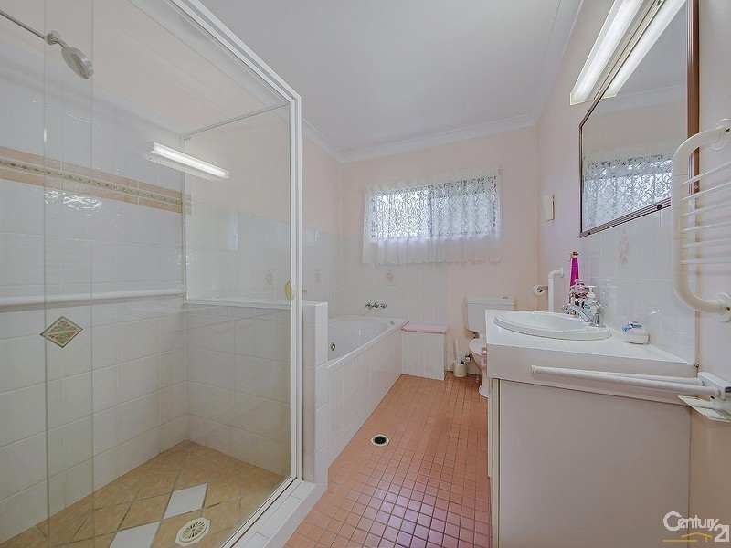 2244 Wynnum Road, Wynnum West QLD 4178