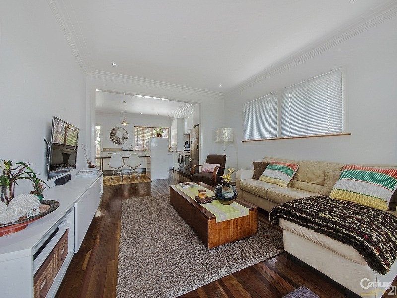 8 Norland Street, Wynnum QLD 4178