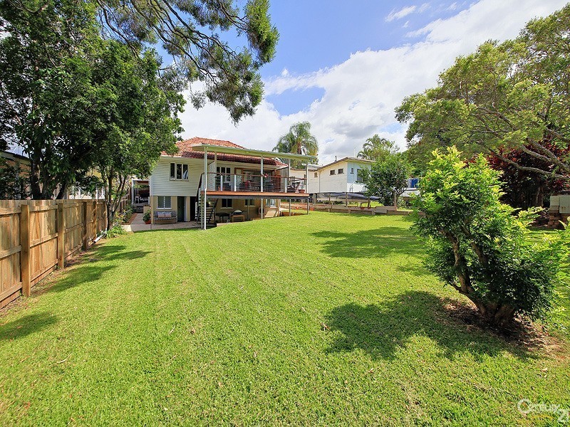 8 Norland Street, Wynnum QLD 4178