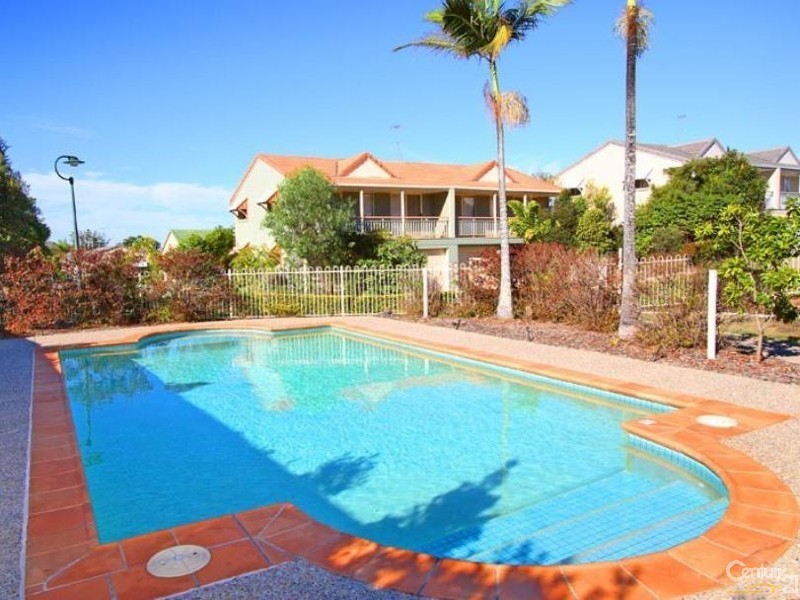 11 / 519 Tingal Road, Wynnum QLD 4178