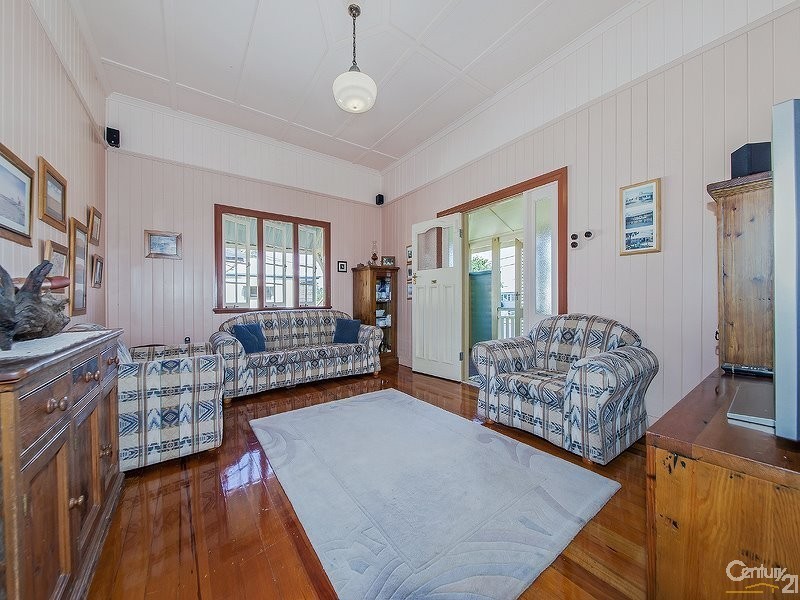 85 Stradbroke Avenue, Wynnum QLD 4178