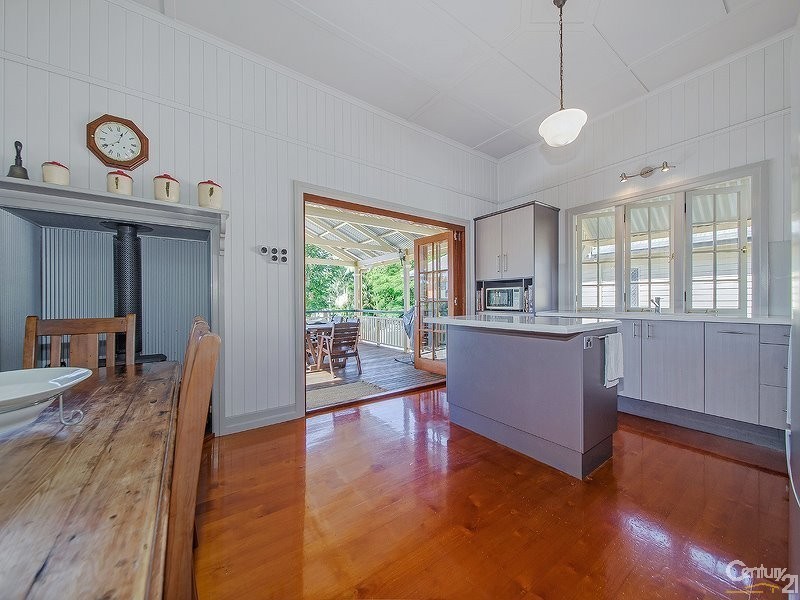 85 Stradbroke Avenue, Wynnum QLD 4178