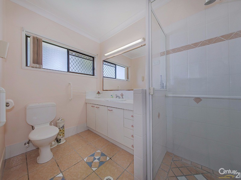 2244 Wynnum Road, Wynnum West QLD 4178
