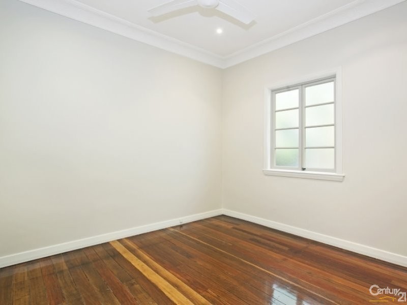 17 Warra Street, Wynnum QLD 4178
