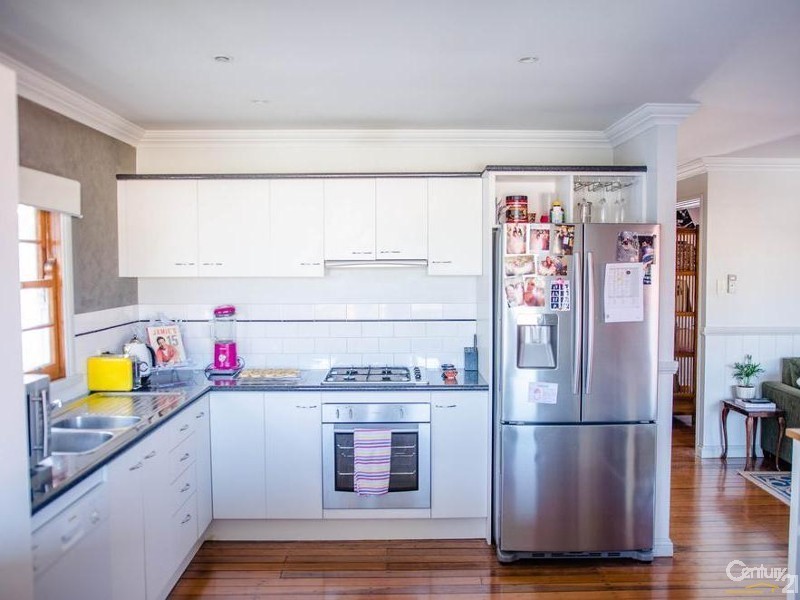 68 Ronald Street, Wynnum QLD 4178