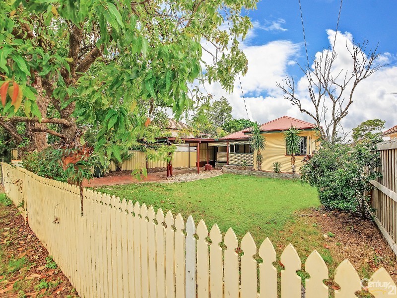 2317 Wynnum Road, Wynnum QLD 4178