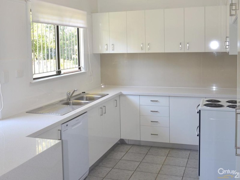 2317 Wynnum Road, Wynnum QLD 4178