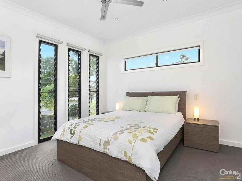 100 Sibley Road, Wynnum West QLD 4178