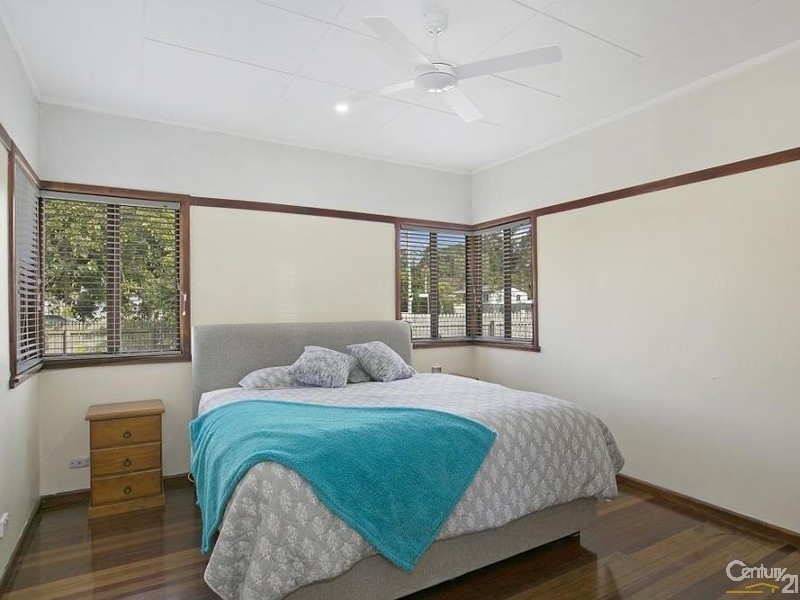 182 Whites Road, Lota QLD 4179