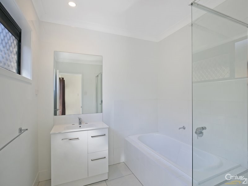 146 Cameron Parade, Wynnum QLD 4178