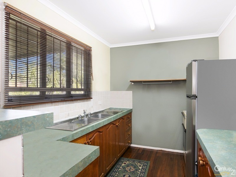 73 Malabar Street, Wynnum West QLD 4178