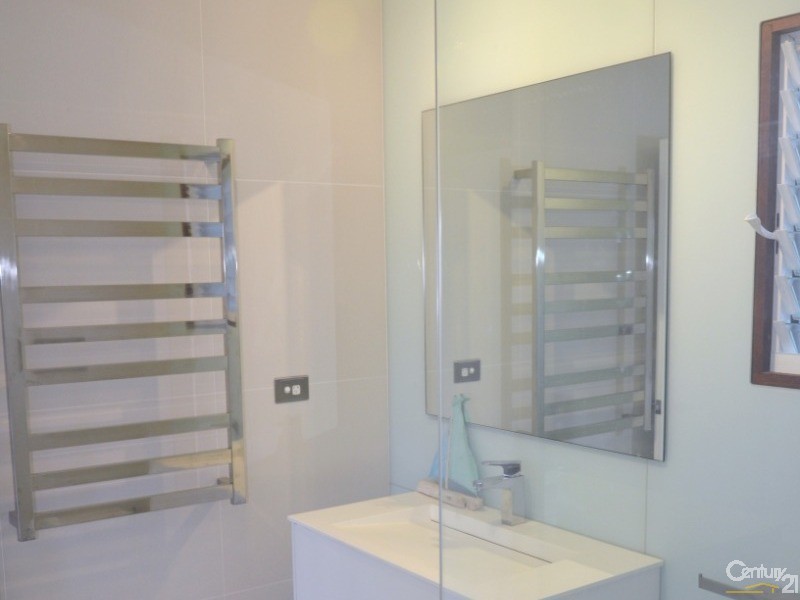 Flat/41 Granada Street, Wynnum QLD 4178