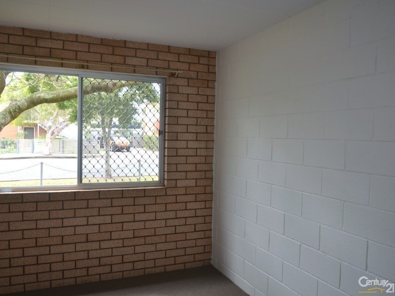 1/26 Emsworth Street, Wynnum QLD 4178