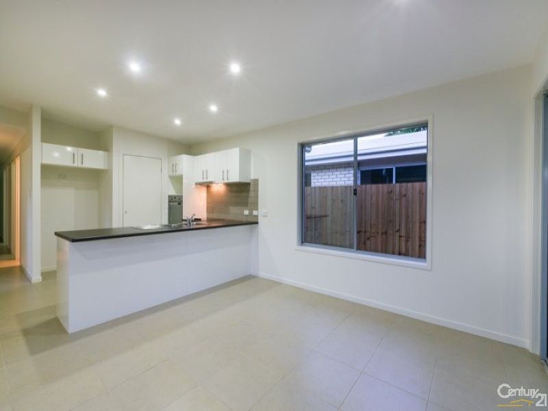 11 Coralie Avenue, Wynnum West QLD 4178